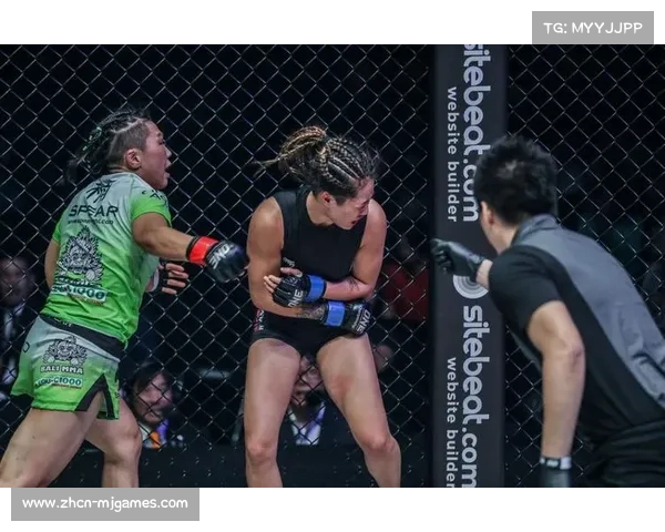 昆仑决历史回顾：熊竞楠TKO艾琳娜，散打技术融合MMA见成效